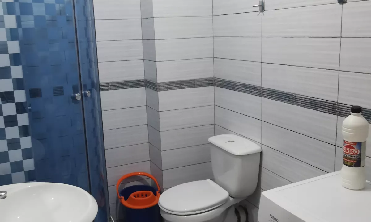 Shtepi me qera Apartament ne Tirane, 1+1, Mobilimi E mobiluar, Pagesa 500  Euro.