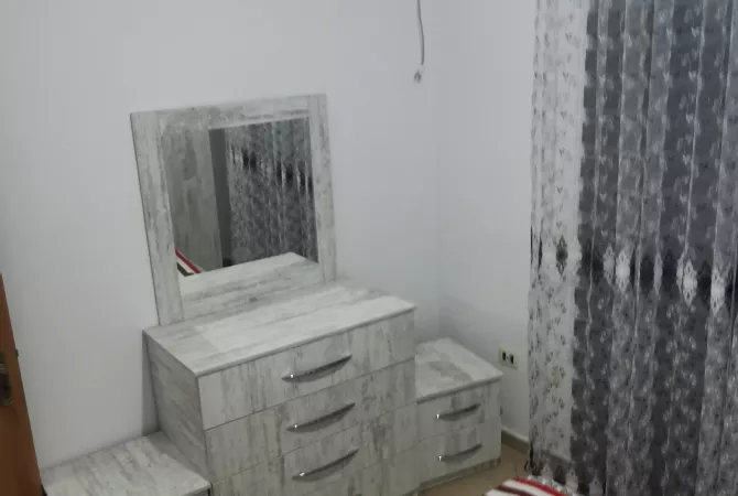 Shtepi me qera Apartament ne Tirane, 1+1, Mobilimi E mobiluar, Pagesa 500  Euro.