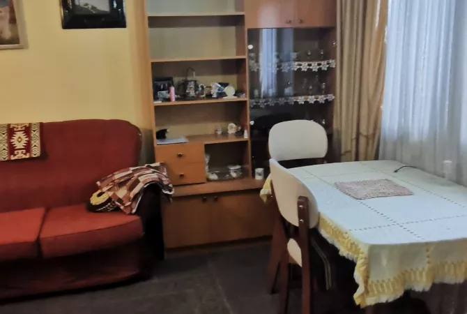 Shtepi me qera Apartament ne Tirane, 1+1, Mobilimi E mobiluar, Pagesa 40,000  Leke.