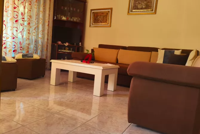 Apartament me Qera 1+1