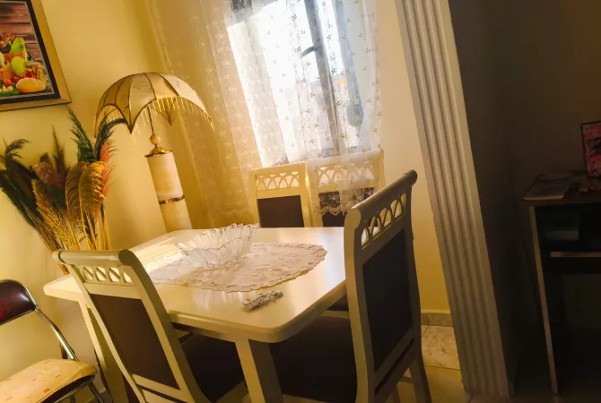 Shtepi me qera Apartament ne Tirane, 1+1, Mobilimi E mobiluar, Pagesa 400  Euro.