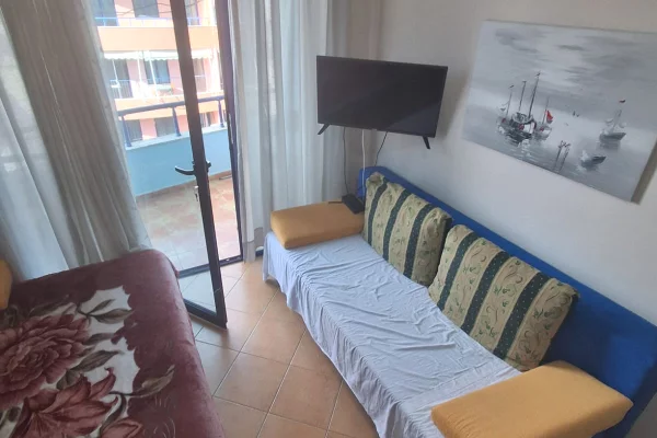 Shtepi ne shitje Apartament ne Durres, Garsoniere, Mobilimi E mobiluar, Pagesa 52,000  Euro.