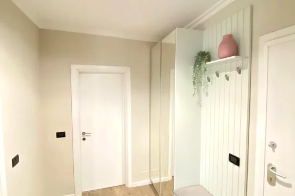 Shtepi me qera Apartament ne Tirane, 2+1, Mobilimi E mobiluar, Pagesa 80,000  Leke.