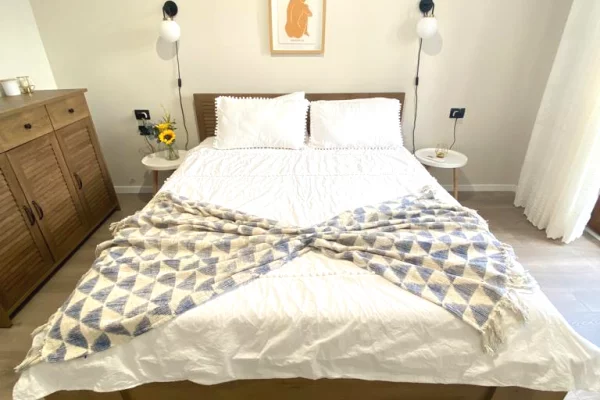 Shtepi me qera Apartament ne Tirane, 2+1, Mobilimi E mobiluar, Pagesa 80,000  Leke.