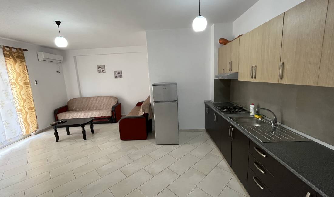 Shtepi me qera Apartament ne Vlore, 1+1, Mobilimi E mobiluar, Pagesa 25,000  Leke.