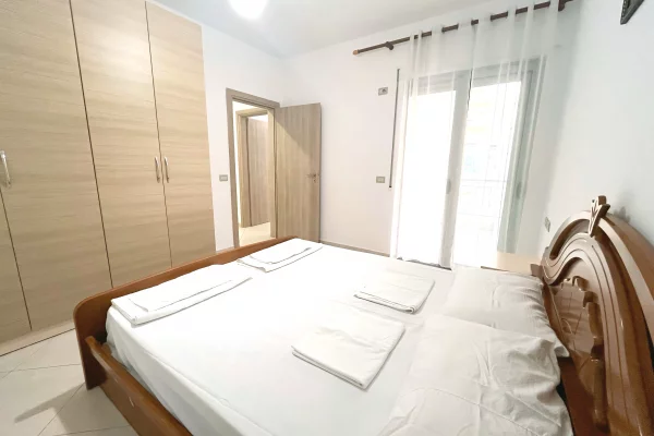 Shtepi me qera Apartament ne Vlore, 2+1, Mobilimi E mobiluar, Pagesa 30,000  Leke.