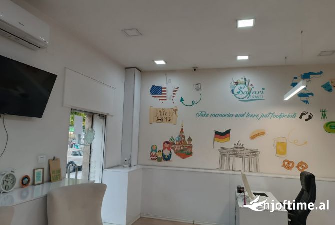 Ambiente Commerciale in Affitto 1+1 a Tirana - 800 Euro