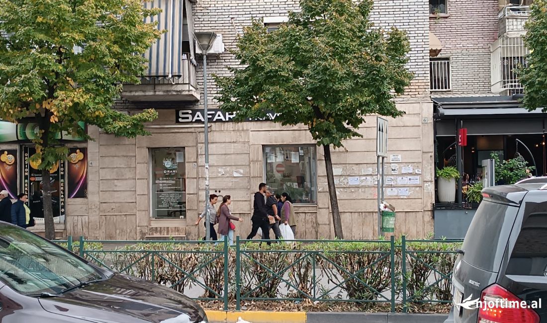 Jepet me qera Dyqan 50m2 te Rruga Bardhyl