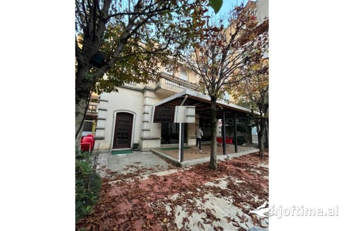 Ambjent Komercial me Qira ne Fresk, Tirane