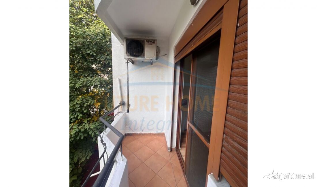 Qera, Ambient per Zyra, Qender,