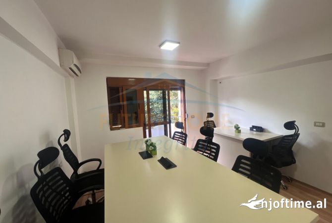 Qera, Ambient per Zyra, Qender,