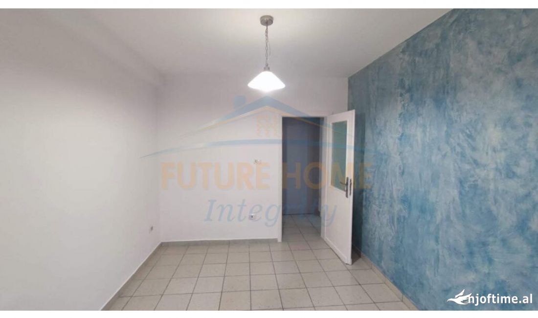 Qera, Ambient Biznesi, Stadiumi Dinamo