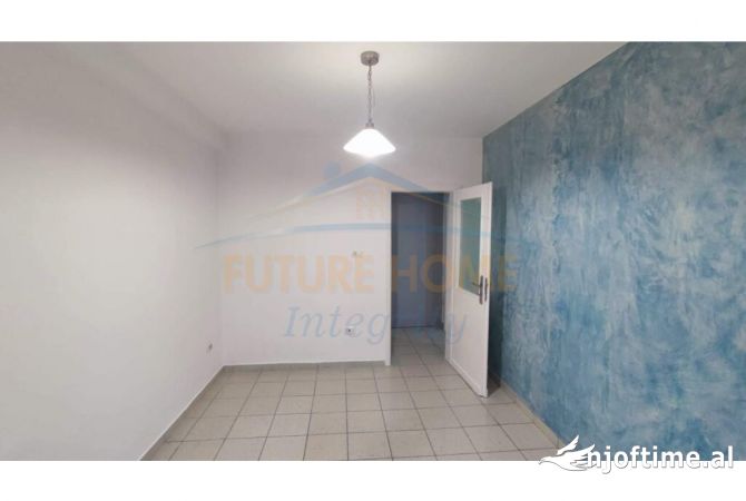 Qera, Ambient Biznesi, Stadiumi Dinamo