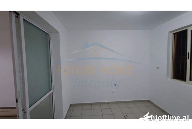 Qera, Ambient Biznesi, Stadiumi Dinamo