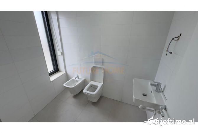 Apartament 2+1+Post Parkimi per Qera PER ZYRA