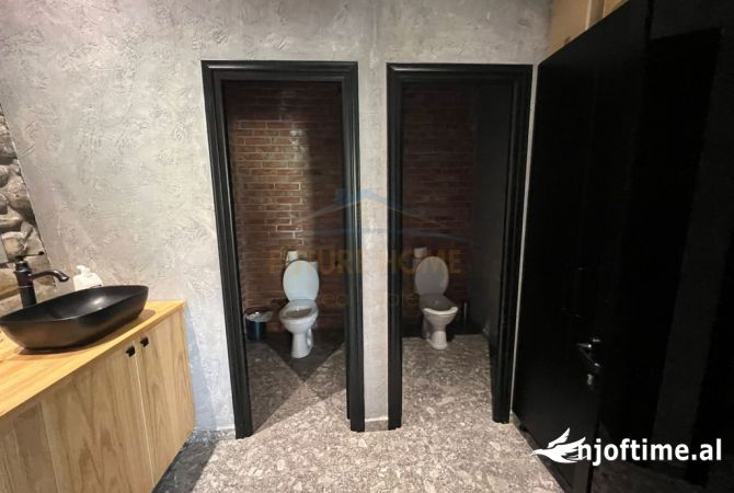 Business Property in Sale 2+1 in Tirana - 400,000 Euro