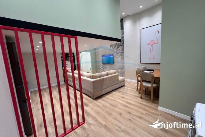 Shtepi ne shitje Apartament ne Tirane, Garsoniere, Mobilimi E mobiluar, Pagesa 115,000  Euro.