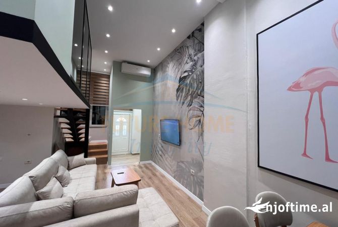 Shtepi ne shitje Apartament ne Tirane, Garsoniere, Mobilimi E mobiluar, Pagesa 115,000  Euro.