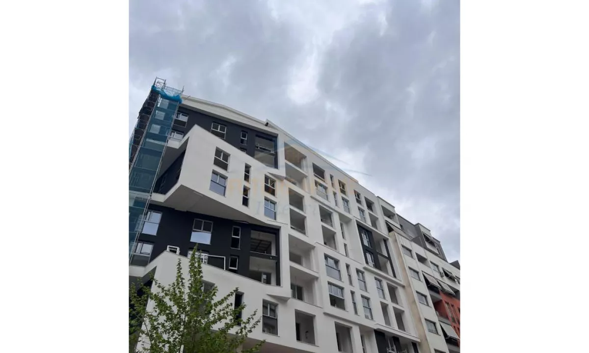 Shtepi ne shitje Apartament ne Tirane, 2+1, Mobilimi Bosh, pa mobiluar, Pagesa 140,000  Euro.