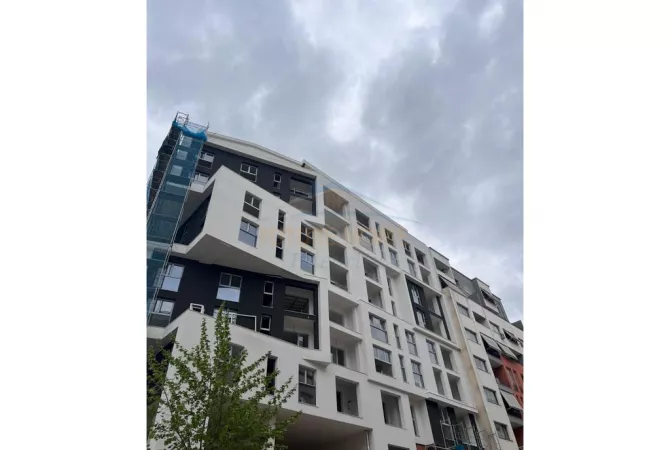 Shitet, Apartament 2+1, Unaza e Re, Tiranë.