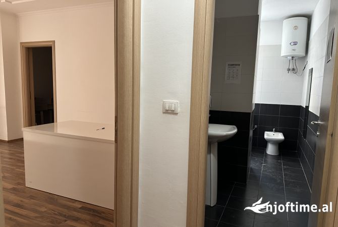 Apartament me qera per zyra 