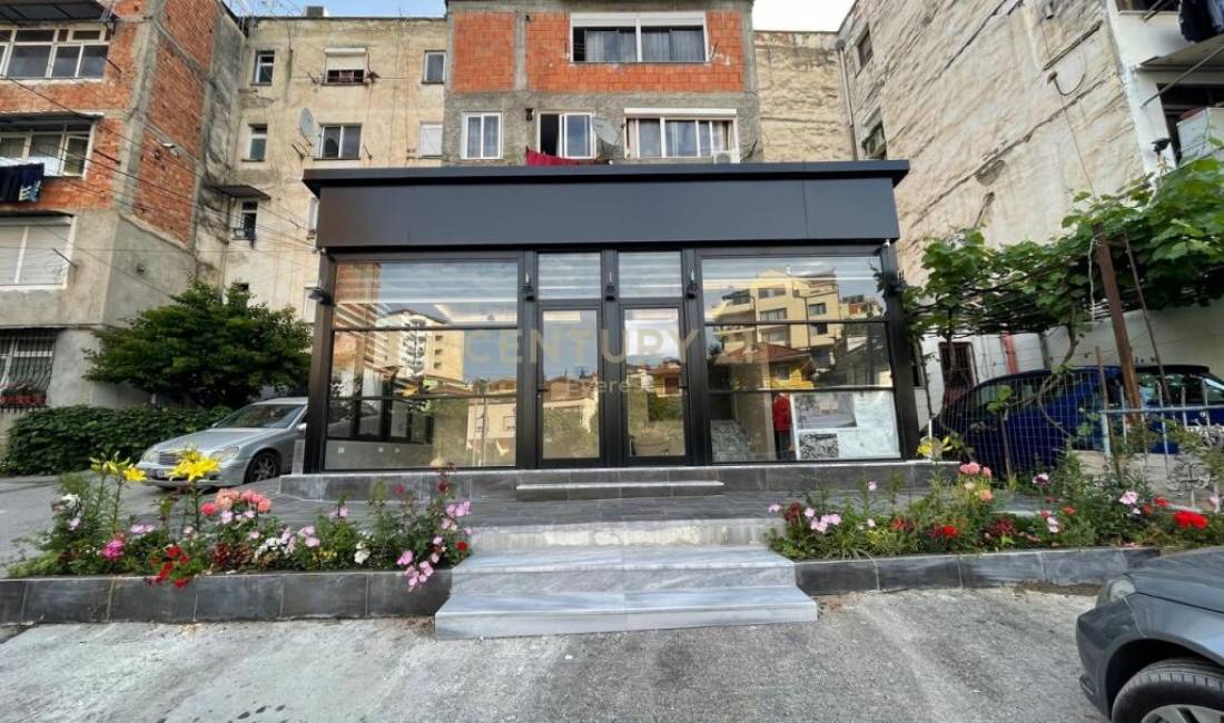 ALI DEMI, SHESIM AMBIENT KOMERCIAL 