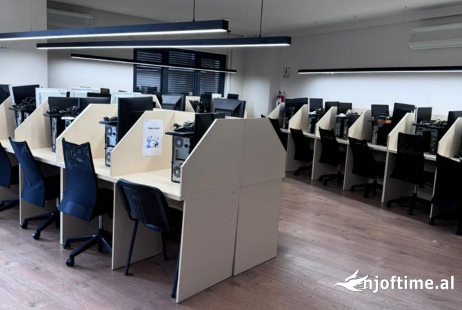 Business Property for Rent 1+1 in Tirana - 1,950 Euro