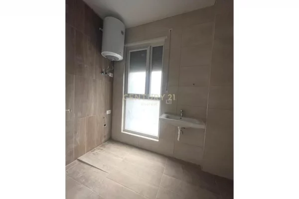 Apartment for sale in Tirana 1+1, Emty