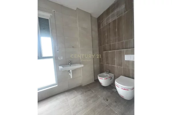 Apartment for sale in Tirana 1+1, Emty