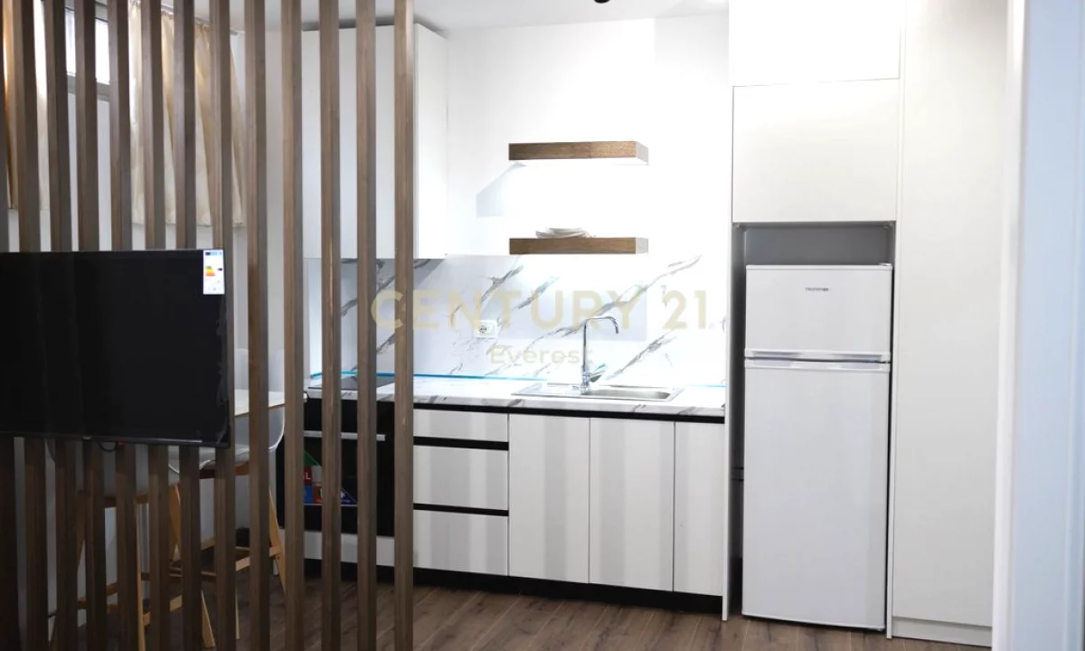 Shtepi me qera Apartament ne Tirane, Garsoniere, Mobilimi E mobiluar, Pagesa 30,000  Leke.