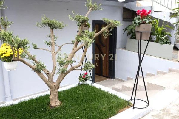 Shtepi me qera Apartament ne Tirane, Garsoniere, Mobilimi E mobiluar, Pagesa 30,000  Leke.