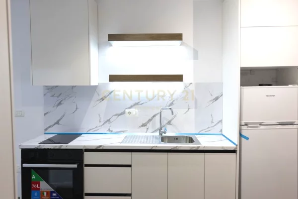 Shtepi me qera Apartament ne Tirane, Garsoniere, Mobilimi E mobiluar, Pagesa 30,000  Leke.