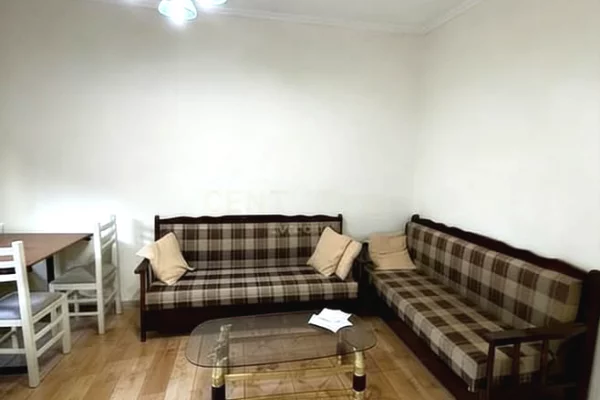 Shtepi ne shitje Apartament ne Tirane, 1+1, Mobilimi E mobiluar, Pagesa 122,000  Euro.