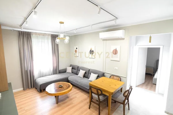 PAZARI I RI – APARTAMENT 2+1 NË SHITJE