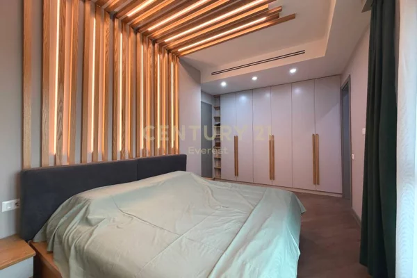 Shtepi ne shitje Apartament ne Tirane, 2+1, Mobilimi E mobiluar, Pagesa 390,000  Euro.