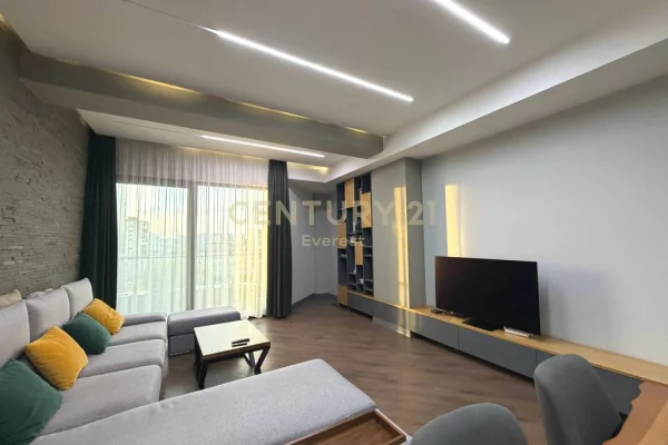 Shtepi ne shitje Apartament ne Tirane, 2+1, Mobilimi E mobiluar, Pagesa 390,000  Euro.