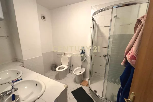 Shtepi me qera 3+1 ne Tirane - 800 Euro