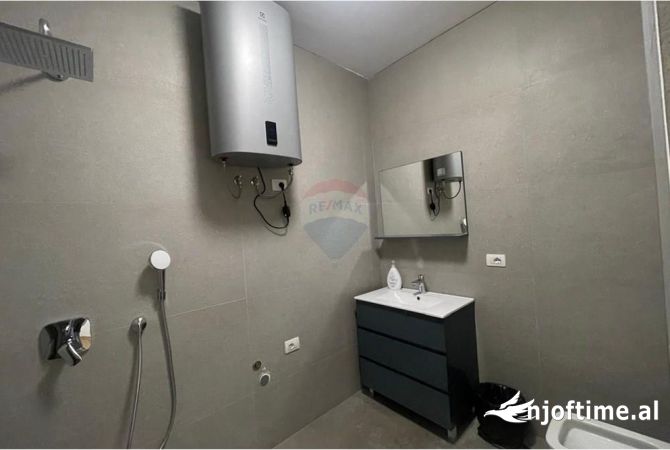 Zyre per qira, e mobiluar, Rruga e Kosovareve. 850Euro