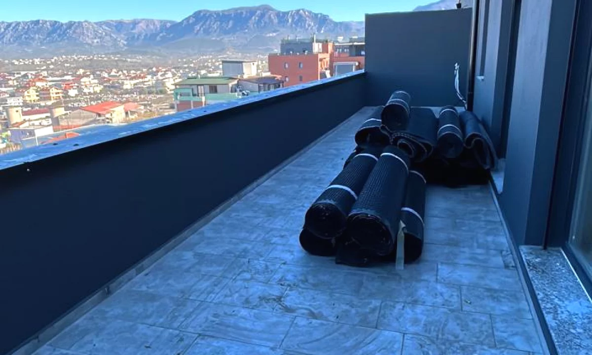 Appartamento in vendita a Tirana 1+1, Vuoto