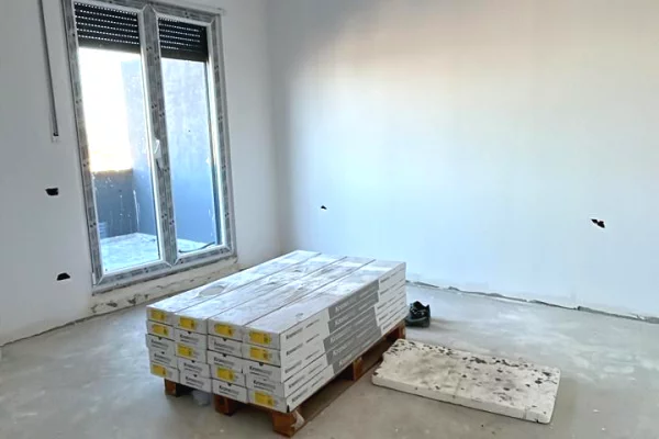 Appartamento in vendita a Tirana 1+1, Vuoto