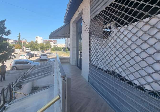 Ambiente Commerciale in Vendita 1+1 a Durazzo - 280,000 Euro