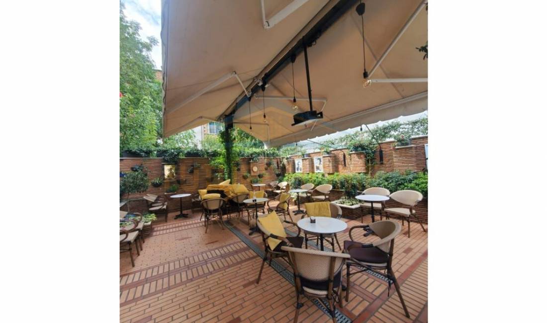 Ambient Biznesi, Me Qera, Porcelan, Tirane.