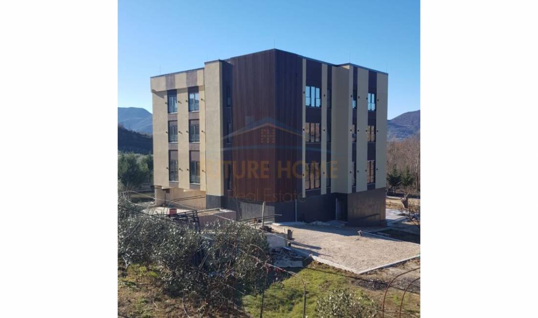 Hotel 4 katesh, Me Qera, Mullet, Tirane.