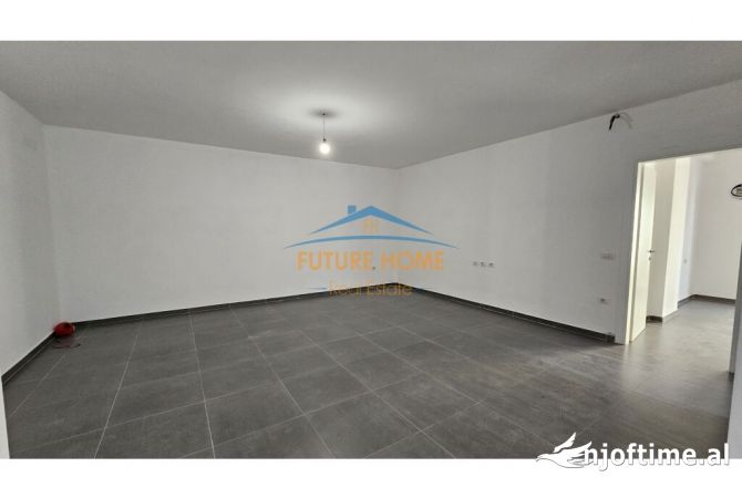 Qera, Ambient Biznesi, Qender, Tirane.