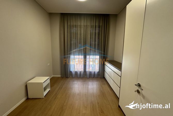 Noleggio Auto 2+1 a Tirana - 1,300 Euro