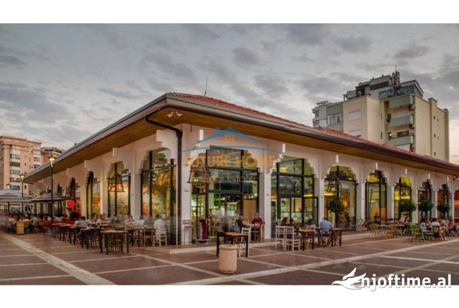 Ambiente Commerciale in Affitto 1+1 a Tirana - 4,000 Euro