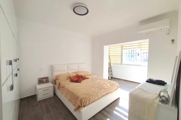 Shtepi me qera Apartament ne Durres, 2+1, Mobilimi E mobiluar, Pagesa 400  Euro.