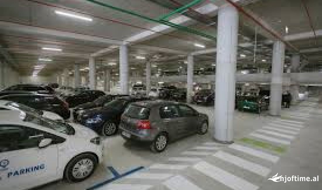 Parking ne shitje (5 Maj, Presidenca,Astir,Barrikadat, Yzberisht)