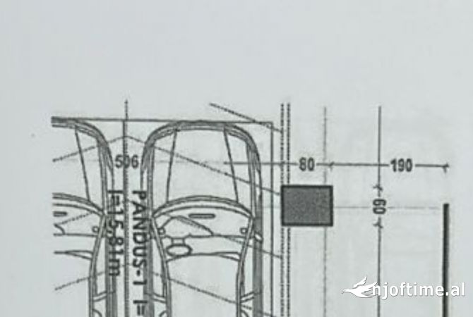 Ambiente Commerciale in Vendita Garsoniere a Tirana - 20,000 Euro