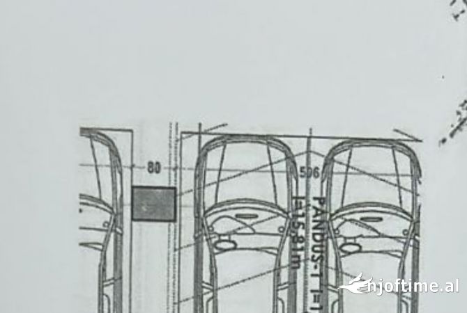 Ambiente Commerciale in Vendita Garsoniere a Tirana - 20,000 Euro